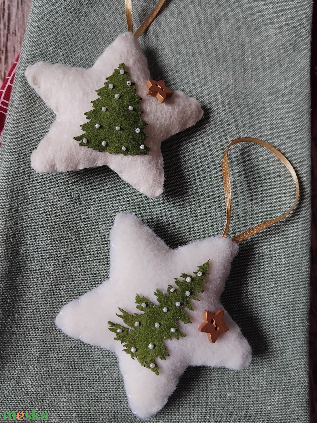 Zöld fenyős csillagok - karácsony - karácsonyi lakásdekoráció - karácsonyfadíszek - Meska.hu