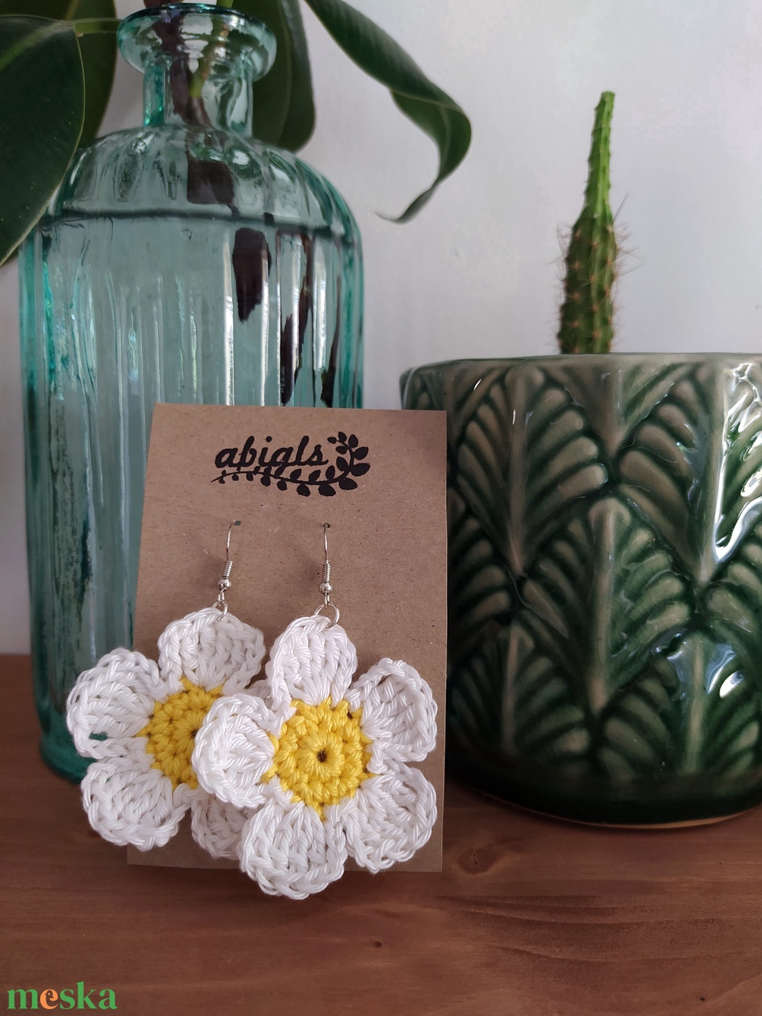 Horgolt fülbevaló, virág fülbevaló - ékszer - fülbevaló - lógó fülbevaló - Meska.hu
