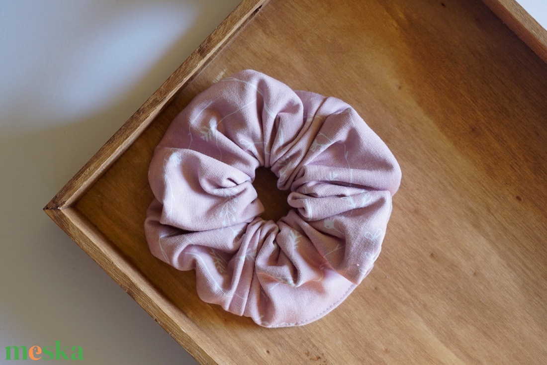 Nagy méretű rózsaszín hajgumi - ruha & divat - hajdísz & hajcsat - hajgumi - Meska.hu