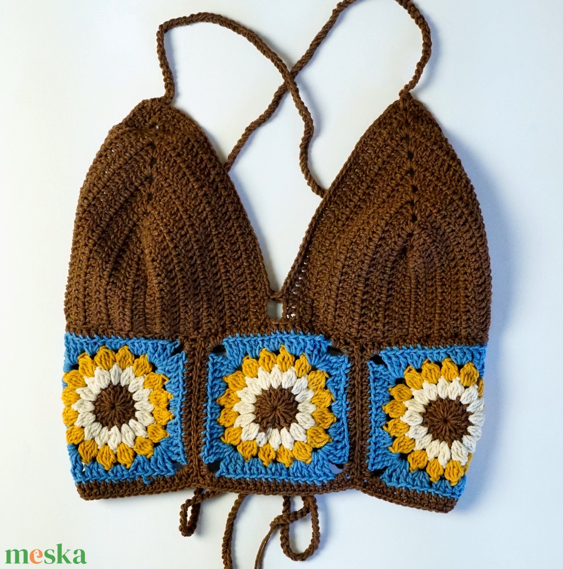 Napraforgós horgolt top, Fűzős horgolt nyári felső, Virágos horgolt croptop - ruha & divat - női ruha - top - Meska.hu
