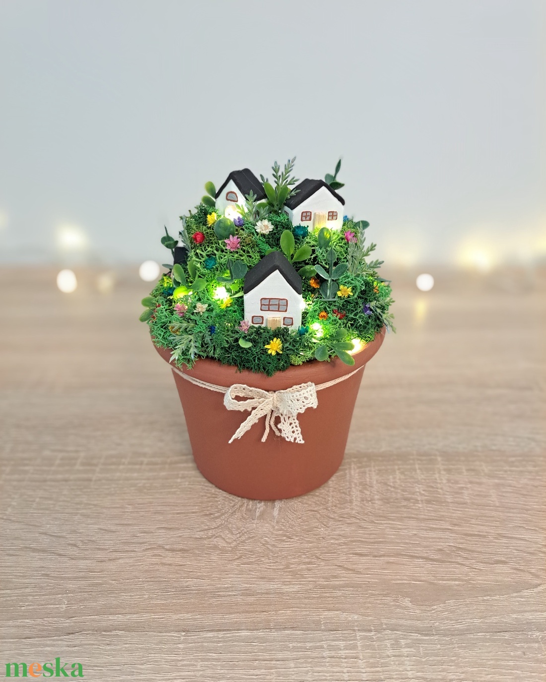 Apró virágos világító cserépfalu (M) - otthon & életmód - dekoráció - virágdísz és tartó - cserép & kaspó - Meska.hu