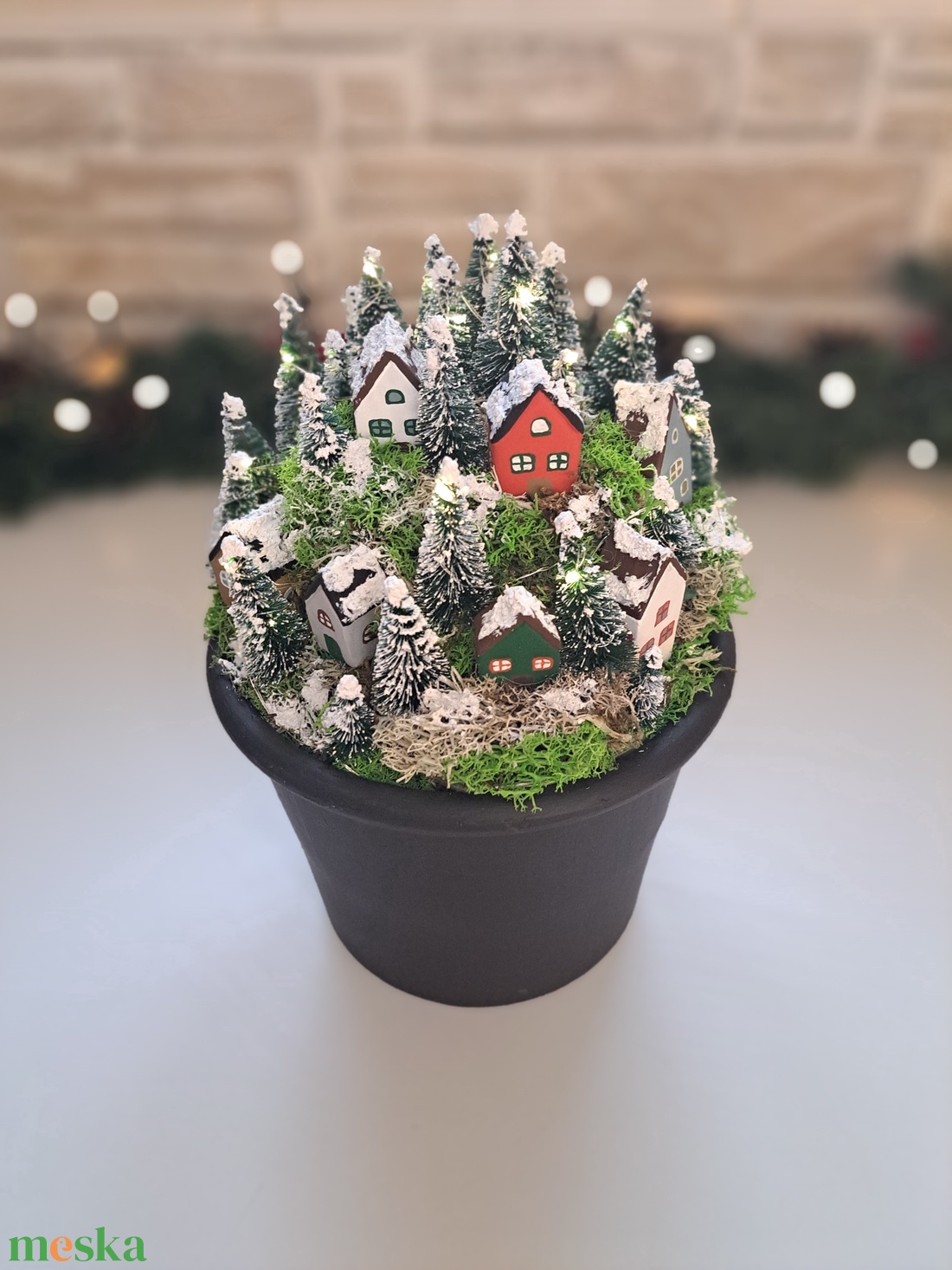 Karácsonyi asztaldísz - színes téli falu cserépben - karácsony - karácsonyi lakásdekoráció - karácsonyi falu, házikó - Meska.hu
