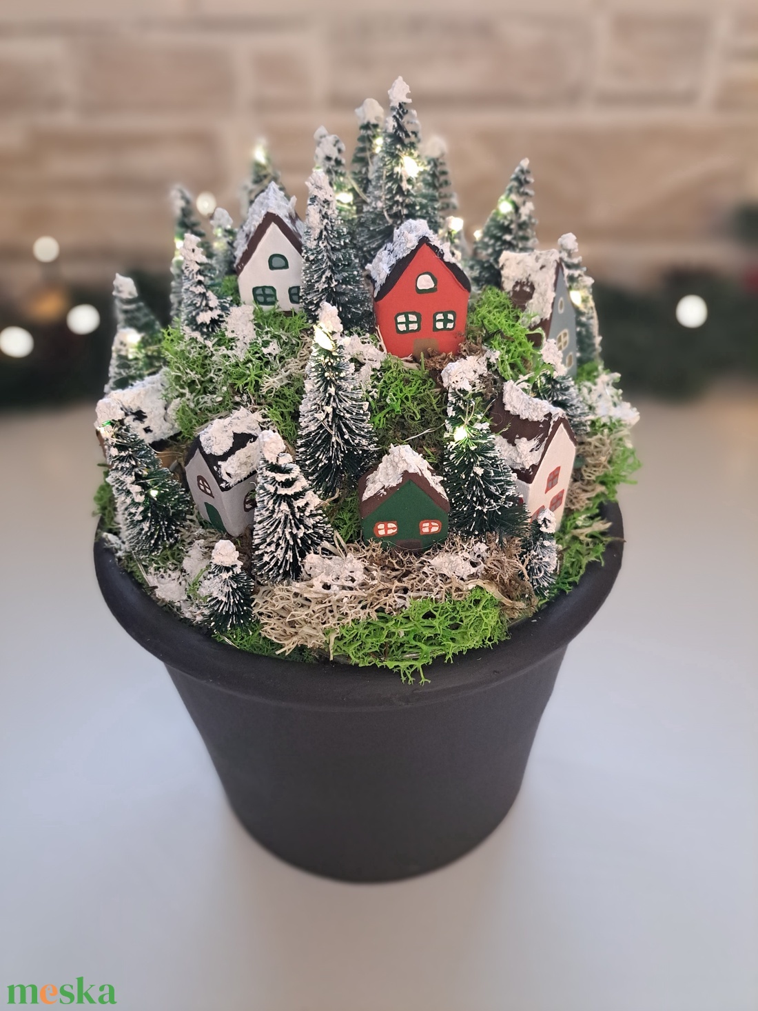 Karácsonyi asztaldísz - színes téli falu cserépben - karácsony - karácsonyi lakásdekoráció - karácsonyi falu, házikó - Meska.hu