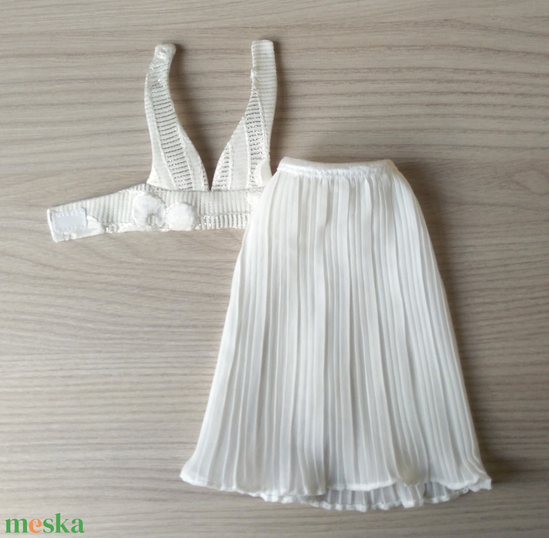 Alkalmi ruha Paola Reina babáknak - játék & sport - baba & babaház - játékbaba, babakellék - Meska.hu