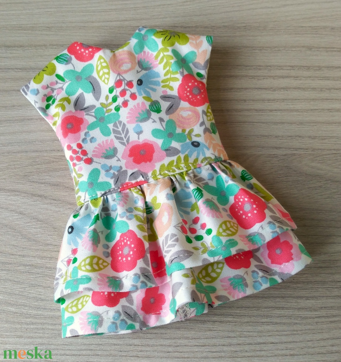 Paola Reina fodros aljú ruha  - játék & sport - baba & babaház - játékbaba, babakellék - Meska.hu