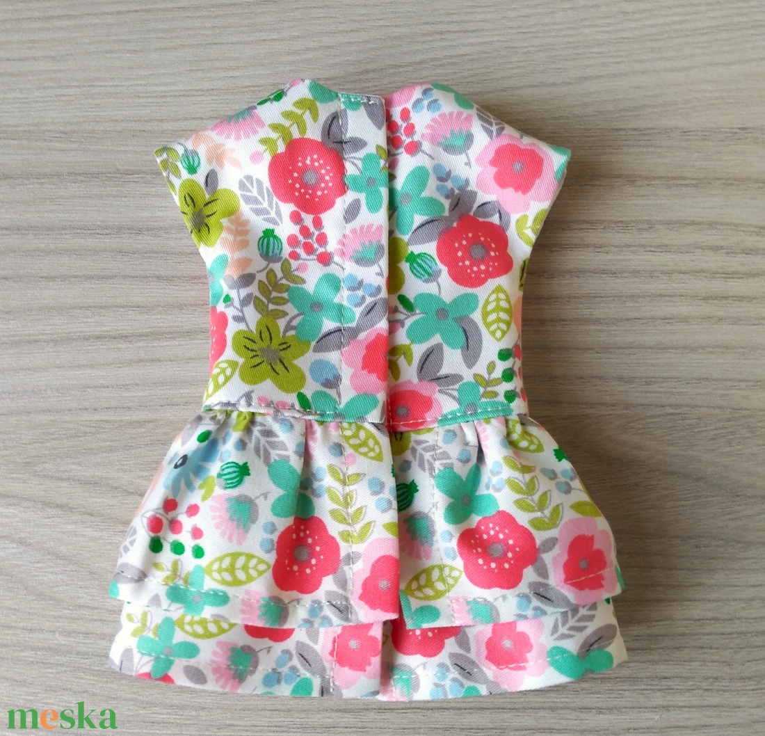 Paola Reina fodros aljú ruha  - játék & sport - baba & babaház - játékbaba, babakellék - Meska.hu