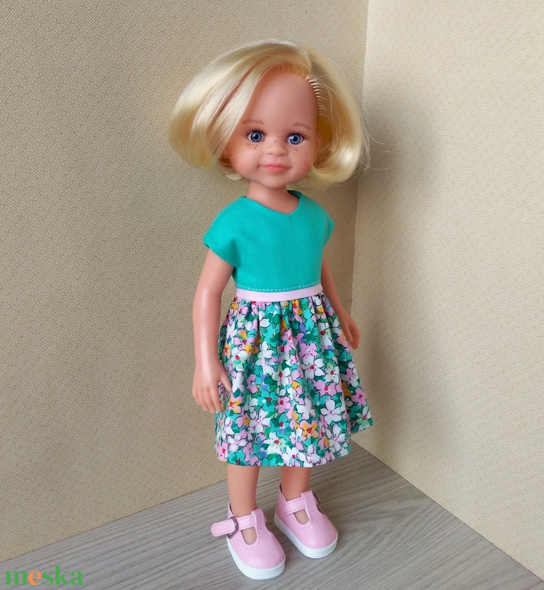 Paola Reina rózsaszín öves ruha - játék & sport - baba & babaház - játékbaba, babakellék - Meska.hu