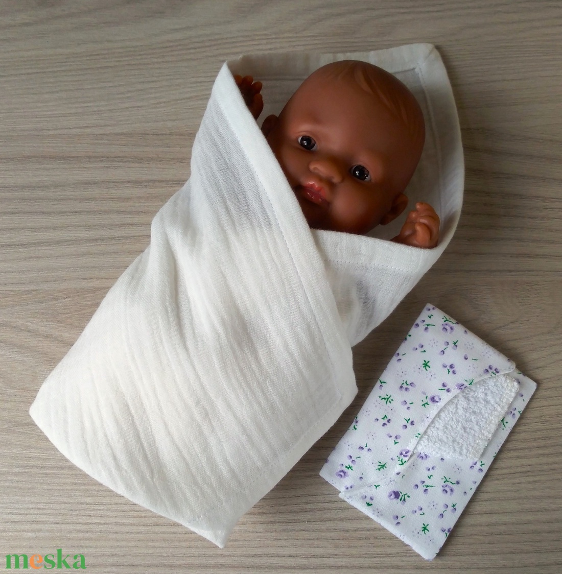 Gondozó készlet 21 cm-s Miniland babáknak - játék & sport - baba & babaház - játékbaba, babakellék - Meska.hu