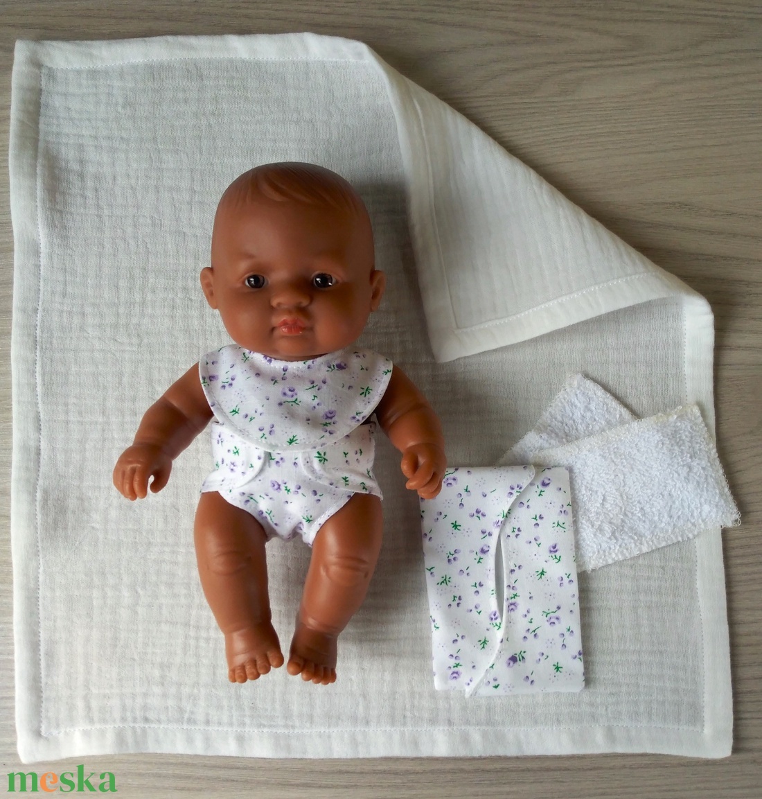 Gondozó készlet 21 cm-s Miniland babáknak - játék & sport - baba & babaház - játékbaba, babakellék - Meska.hu