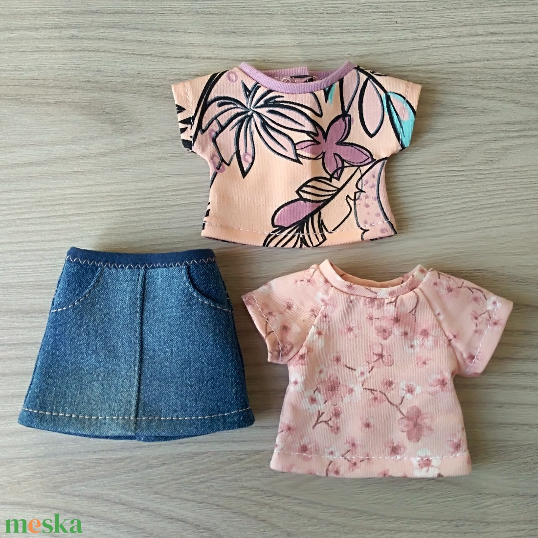 Paola Reina farmer szoknya két pólóval - játék & sport - baba & babaház - játékbaba, babakellék - Meska.hu