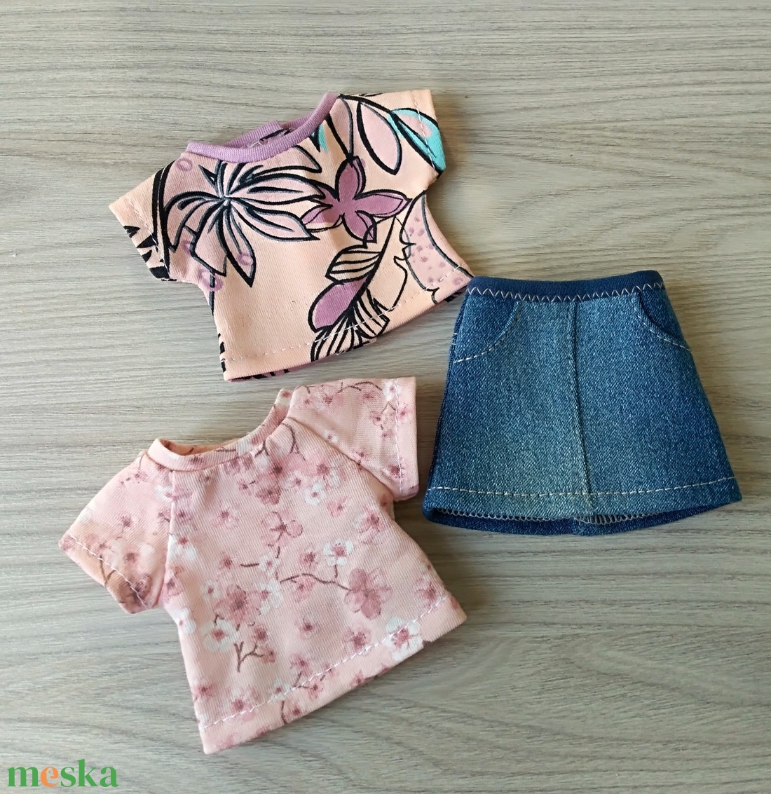 Paola Reina farmer szoknya két pólóval - játék & sport - baba & babaház - játékbaba, babakellék - Meska.hu