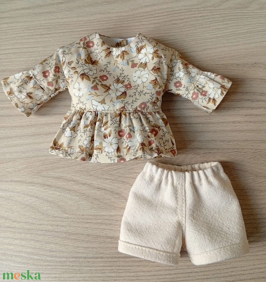Peplumos blúz és sort Paola Reina babáknak - játék & sport - baba & babaház - játékbaba, babakellék - Meska.hu