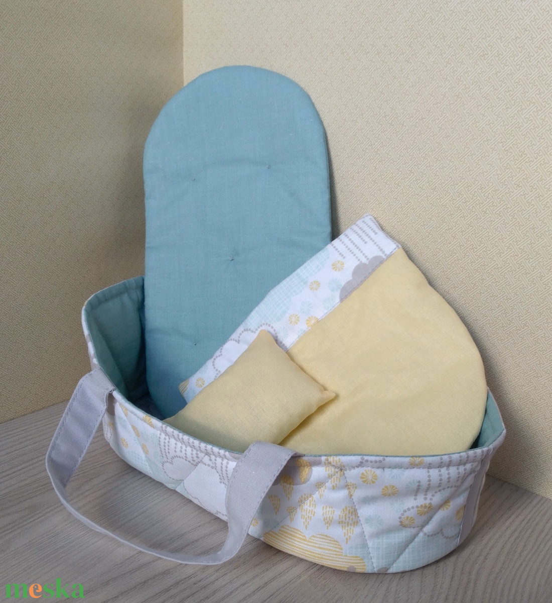 Mózeskosár 20-25 cm-s játékbabáknak, mackóknak - játék & sport - baba & babaház - játékbaba, babakellék - Meska.hu