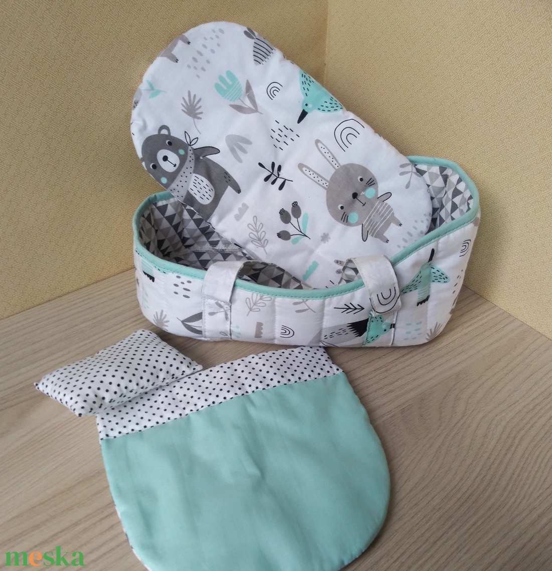 Menta-szürke mózeskosár 20-25 cm-s babáknak - játék & sport - baba & babaház - játékbaba, babakellék - Meska.hu