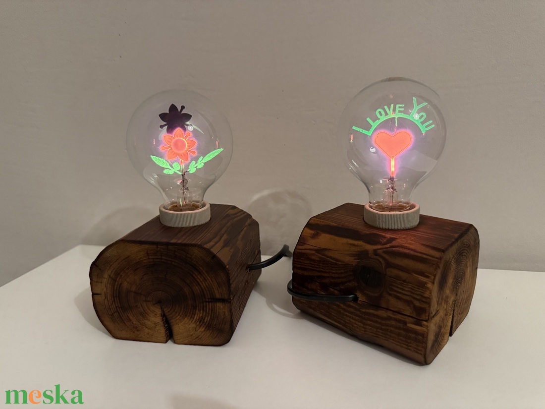 Éjjeli lámpa vagy ahogy én hívom Éji Gerendácska ( Egyedi, 50 éves fagerendából ) - otthon & életmód - lámpa - asztali lámpa - Meska.hu