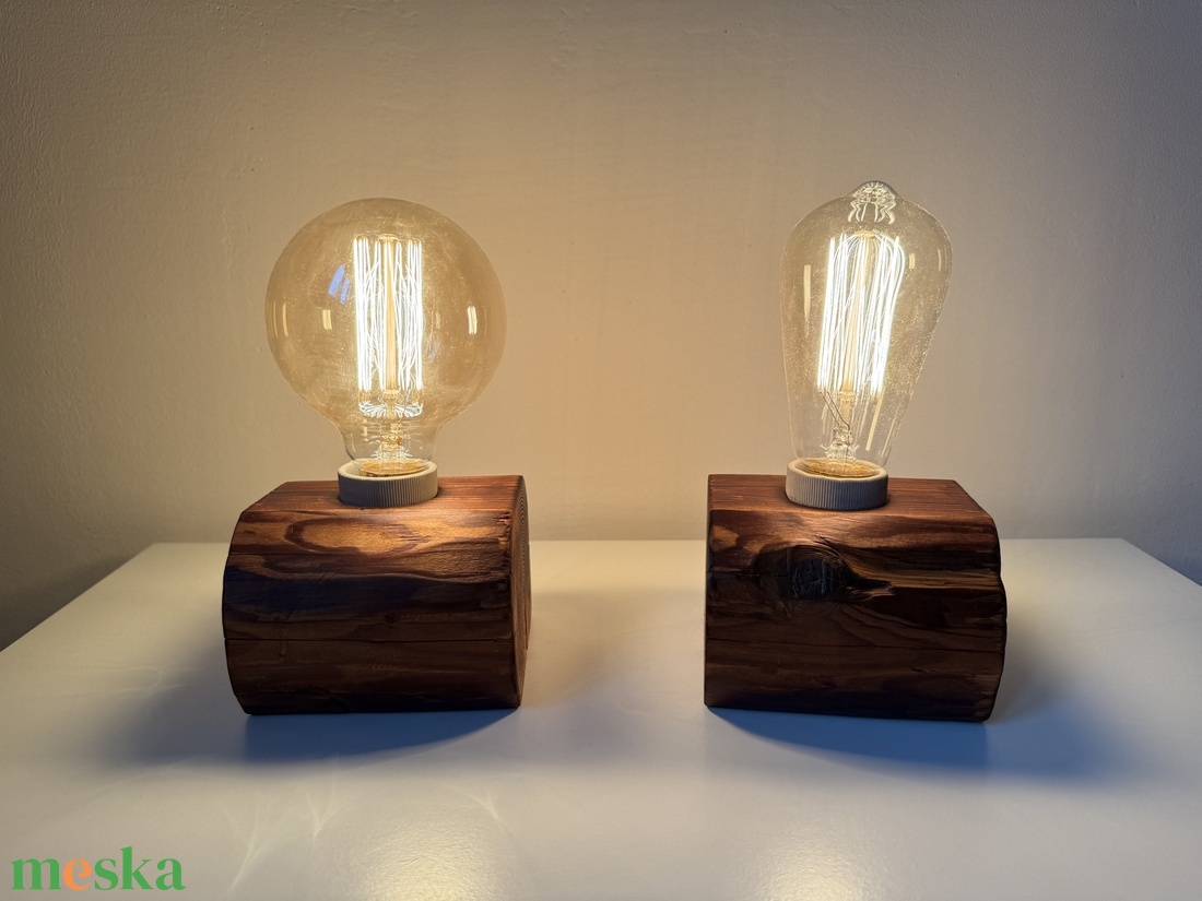 Éjjeli lámpa vagy ahogy én hívom Éji Gerendácska ( Egyedi, 50 éves fagerendából ) - otthon & életmód - lámpa - asztali lámpa - Meska.hu