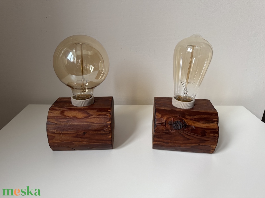 Éjjeli lámpa vagy ahogy én hívom Éji Gerendácska ( Egyedi, 50 éves fagerendából ) - otthon & életmód - lámpa - asztali lámpa - Meska.hu