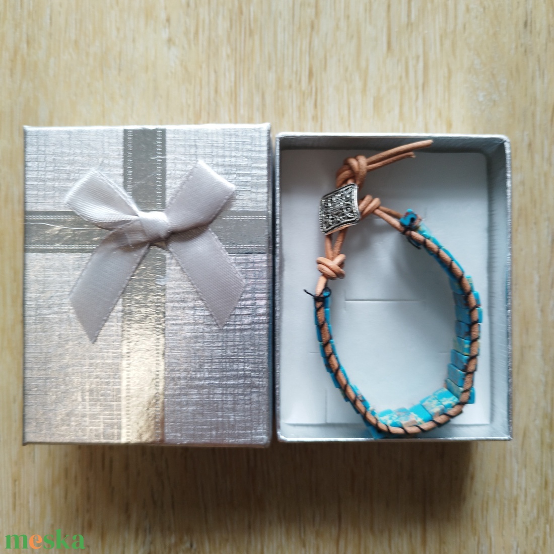 Csakratisztító regalit jáspis ásványkarkötő díszdobozban - ékszer - karkötő - ásványkarkötő - Meska.hu Csakratisztító regalit jáspis ásványkarkötő díszdobozban - ékszer - karkötő - ásványkarkötő - Meska.hu