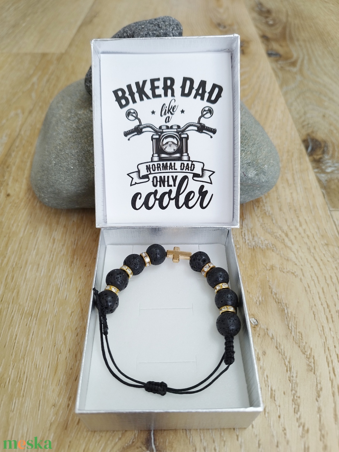 Biker dad motoros karkötő díszdobozban - ékszer - karkötő - karkötő medállal - Meska.hu Biker dad motoros karkötő díszdobozban - ékszer - karkötő - karkötő medállal - Meska.hu