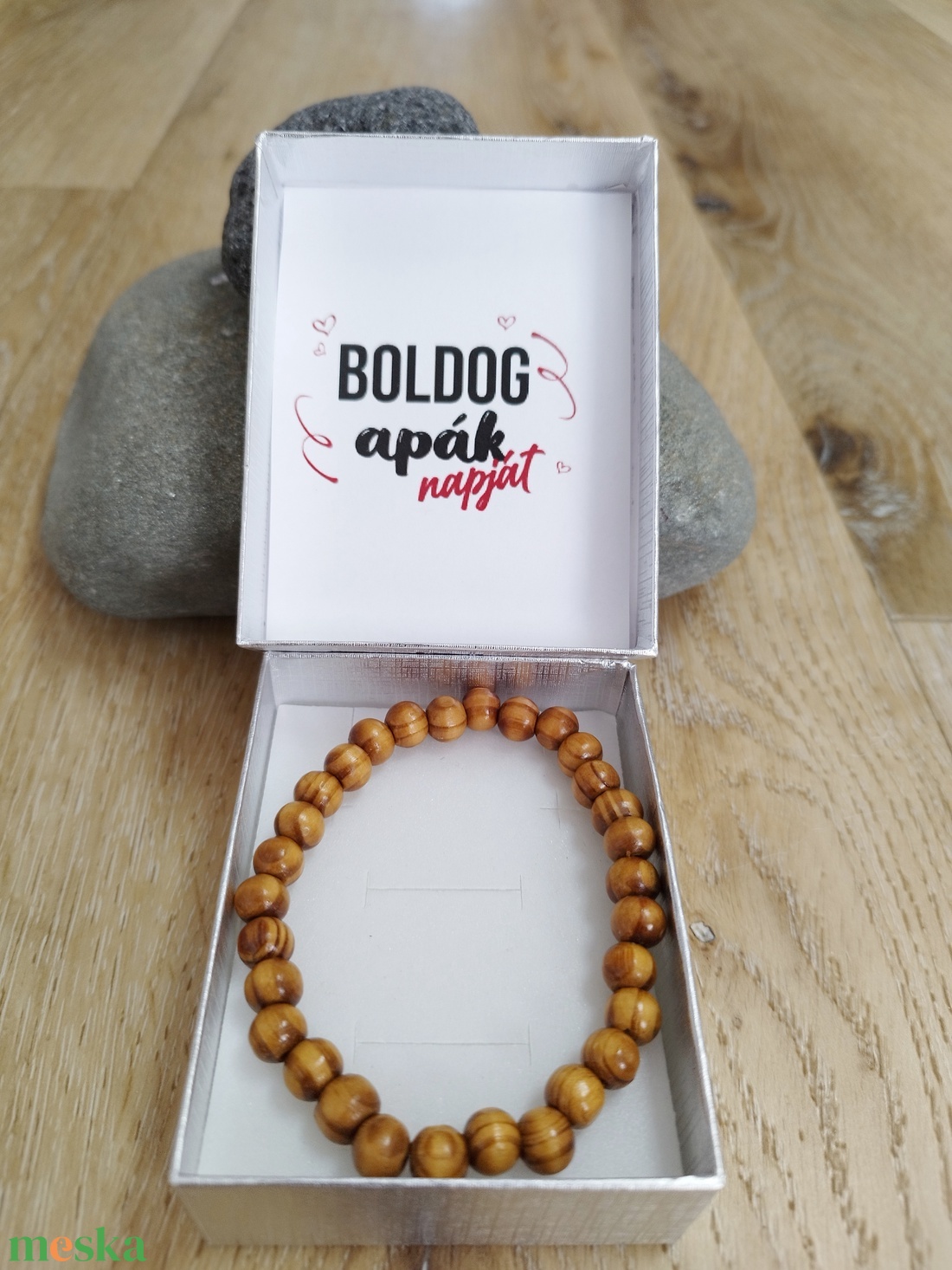 Apák napja fa karkötő díszdobozban - ékszer - karkötő - karkötő medállal - Meska.hu