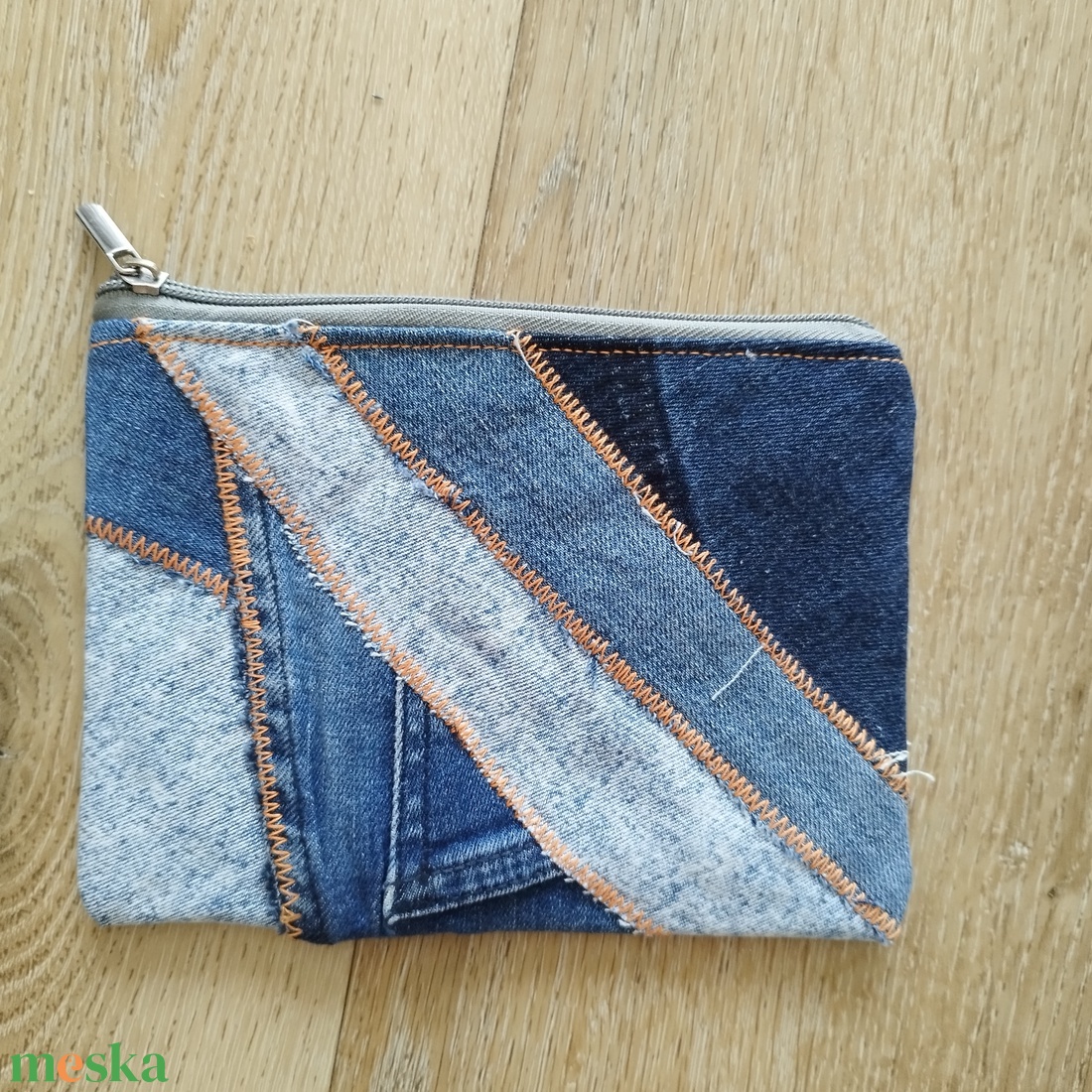 Patchwork neszeszer, tolltartó újrahasznosított anyagokból - táska & tok - neszesszer - Meska.hu Patchwork neszeszer, tolltartó újrahasznosított anyagokból - táska & tok - neszesszer - Meska.hu