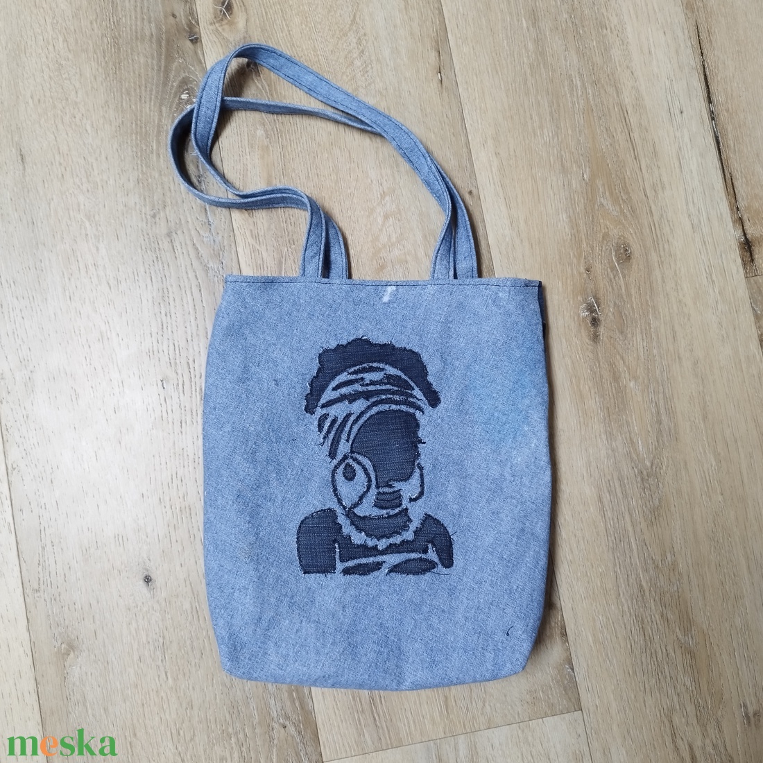 Afrikai nő válltáska / vállszatyor farmerből - táska & tok - bevásárlás & shopper táska - shopper, textiltáska, szatyor - Meska.hu