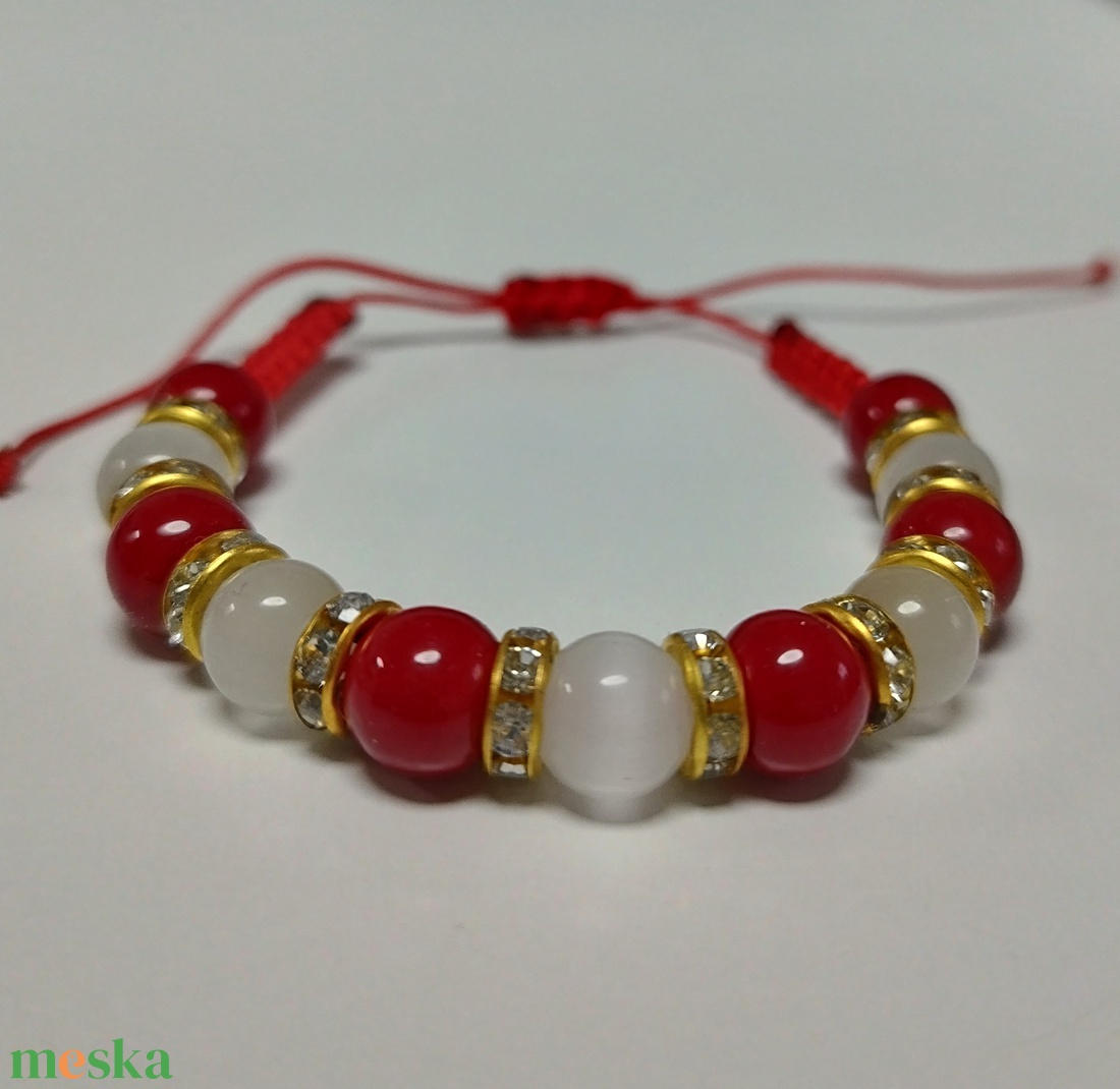 Karácsonyi hangulat - makramé ásványkarkötő - ékszer - karkötő - ásványkarkötő - Meska.hu