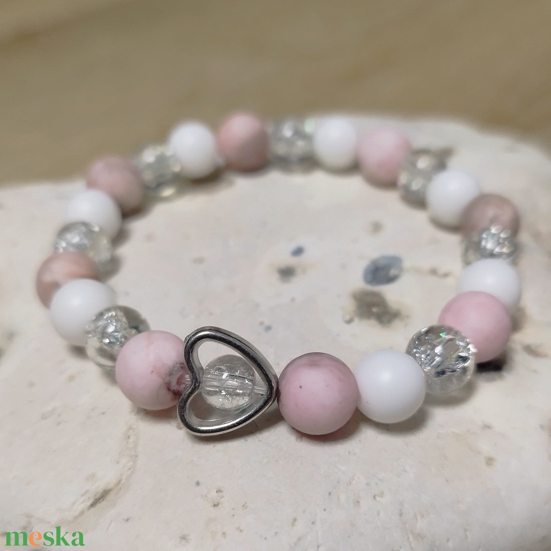 ANGYALI SUTTOGÁS rózsaszín zebrajáspis, achát és kristály ásványgyöngy karkötő díszdobozban  - ékszer - karkötő - ásványkarkötő - Meska.hu