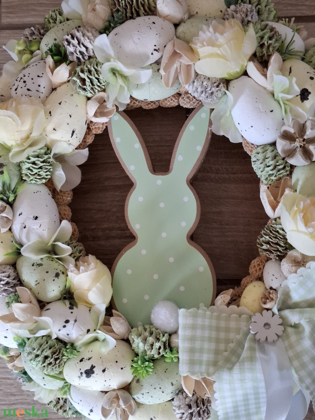 Húsvéti kopogtató pöttyös nyuszival - ünnepi díszek, dekorációk - húsvéti díszek és dekorációk - húsvéti ajtódísz, kopogtató - Meska.hu
