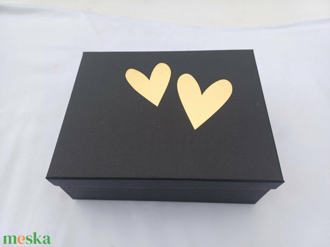 Éldekorált fantasy könyv ajándék díszcsomagolásban (Haldokló csillagok) - könyv & zene - könyv - Meska.hu