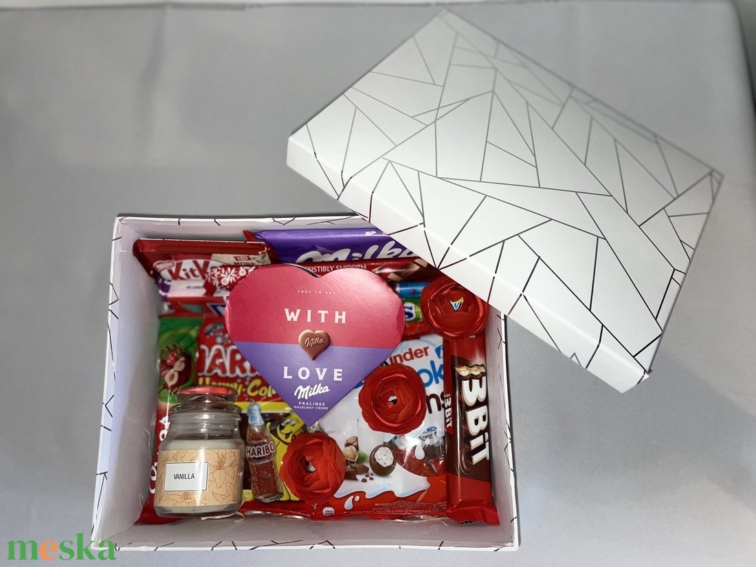Lányos édességbox - élelmiszer - gourmet ajándékcsomag - Meska.hu