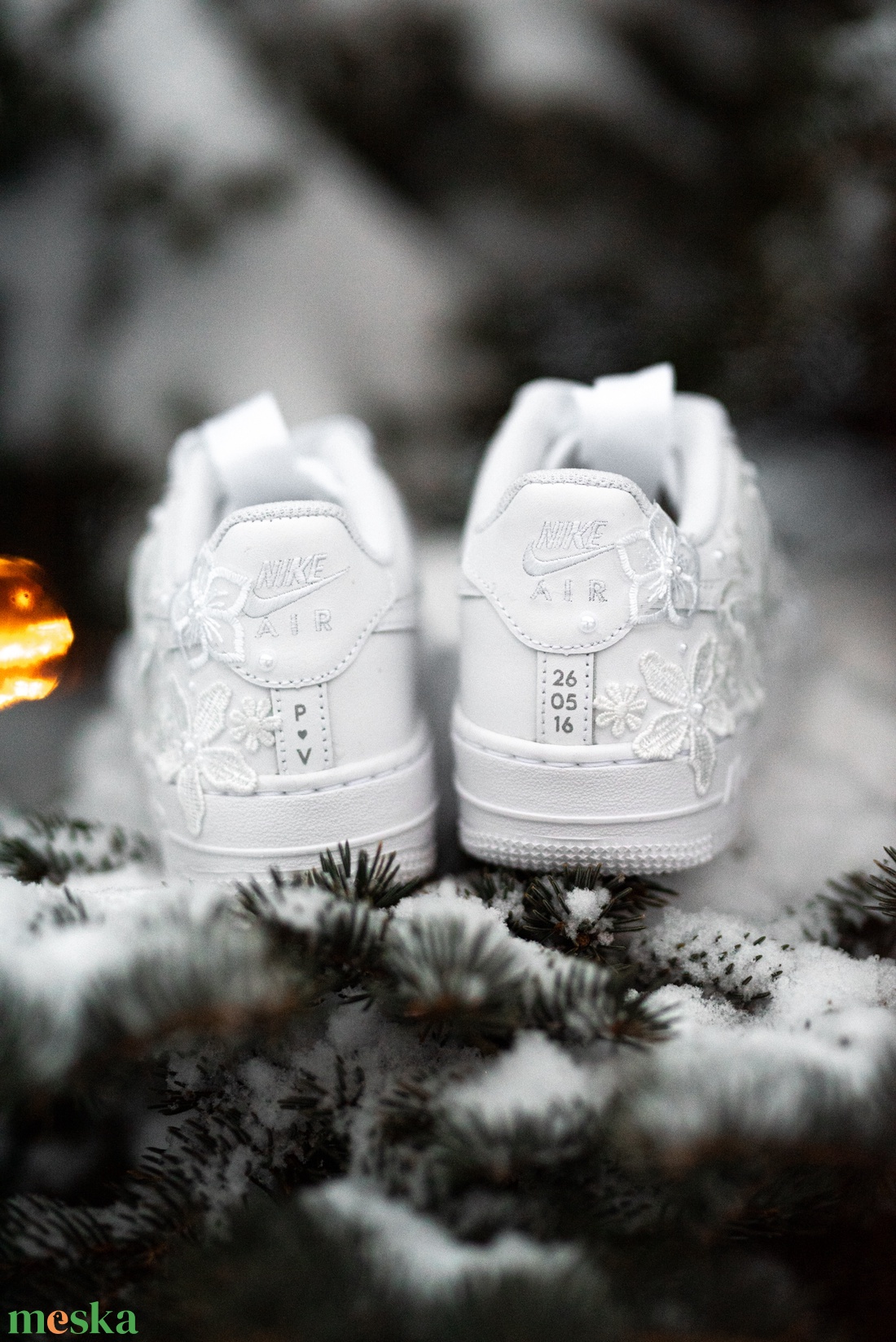 Egyedi, kézzel készült hímzett esküvői sneaker - esküvő - cipő és cipőklipsz - Meska.hu