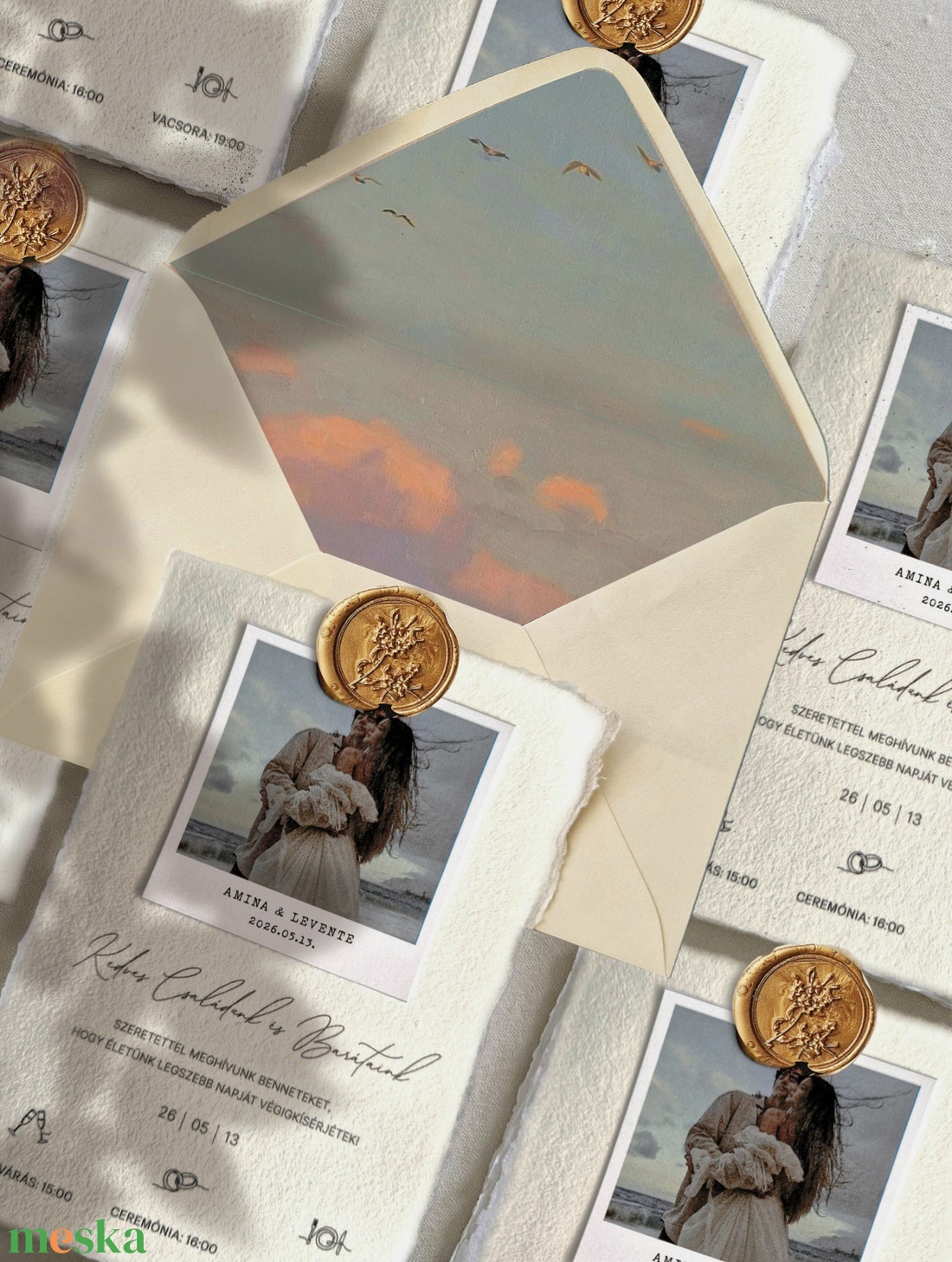 Merített papír esküvői meghívó polaroid fotóval és viaszpecséttel - esküvő - meghívó & kártya - esküvői pecsét, bélyegző - esküvői viasz pecsét - Meska.hu Merített papír esküvői meghívó polaroid fotóval és viaszpecséttel - esküvő - meghívó & kártya - esküvői pecsét, bélyegző - esküvői viasz pecsét - Meska.hu