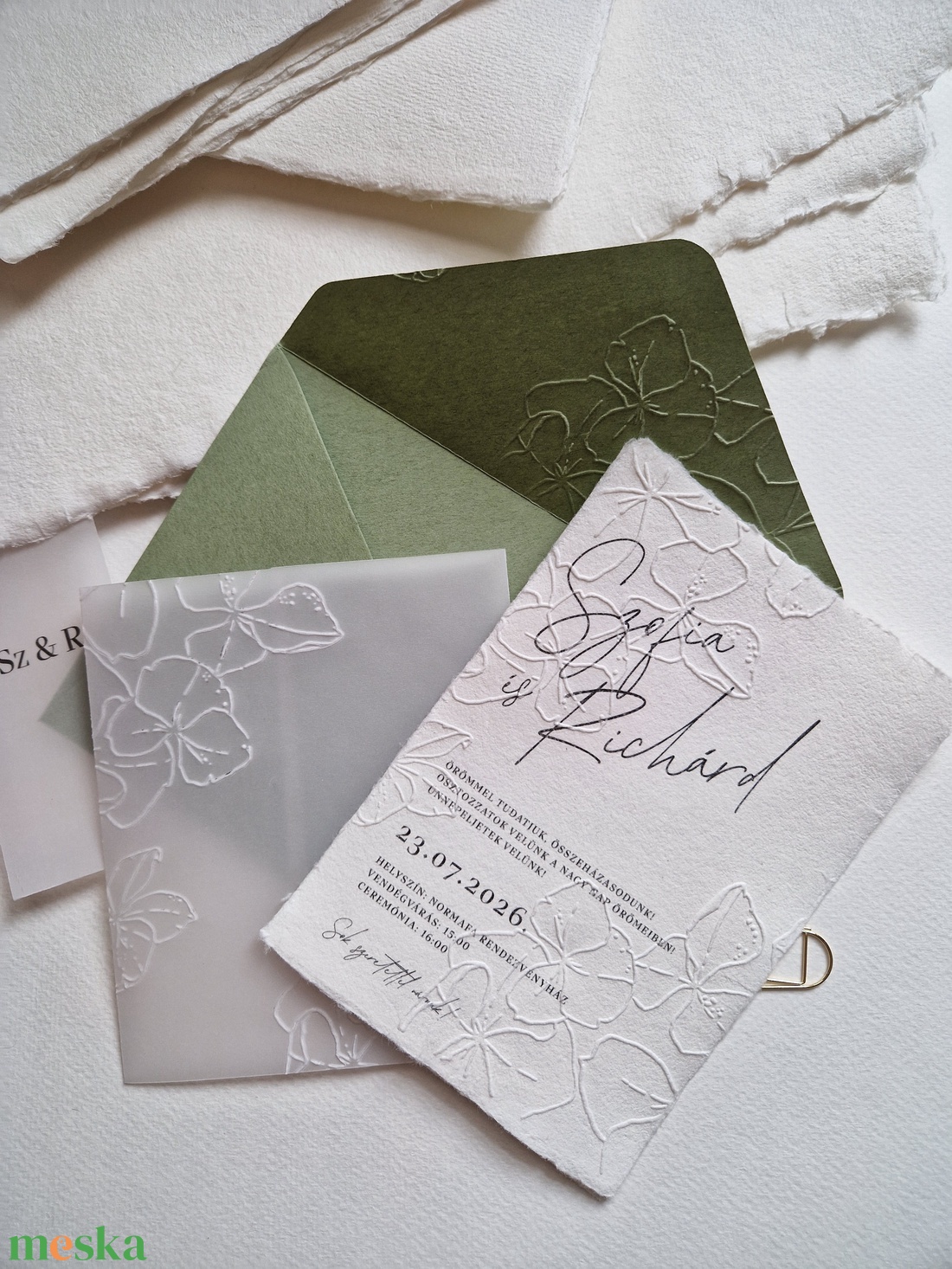 Dombornyomott, merített papírra készült esküvői meghívó, pauszpapírral  - esküvő - meghívó & kártya - meghívó - Meska.hu