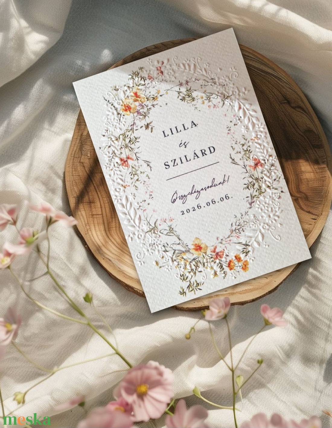 Virágos, wildflower esküvői meghívó dombornyomással, viaszpecséttel - esküvő - meghívó & kártya - meghívó - Meska.hu