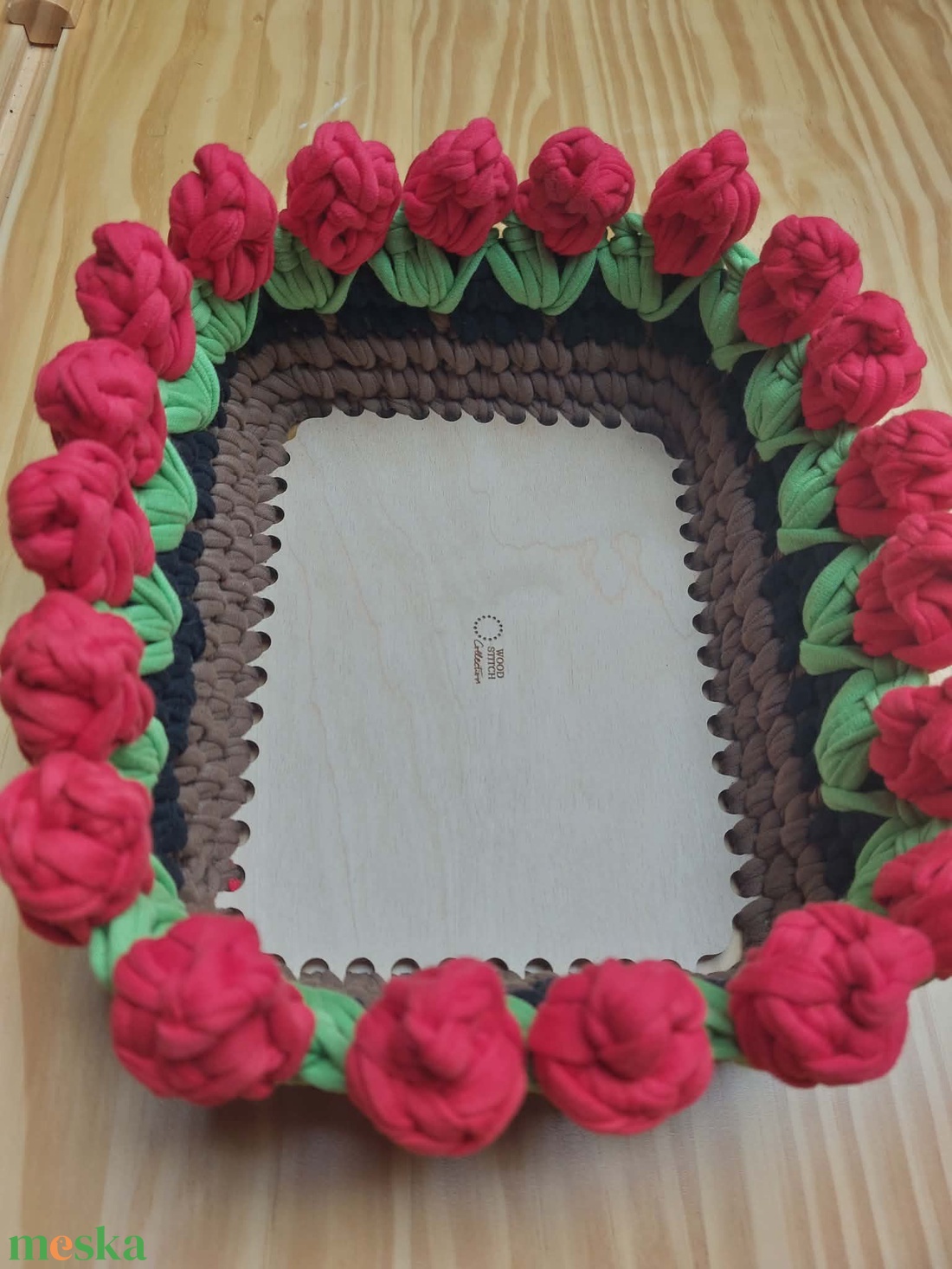 Horgolt tulipános kosár - otthon & életmód - dekoráció - asztal és polc dekoráció - dekorációs tál, tartó - Meska.hu