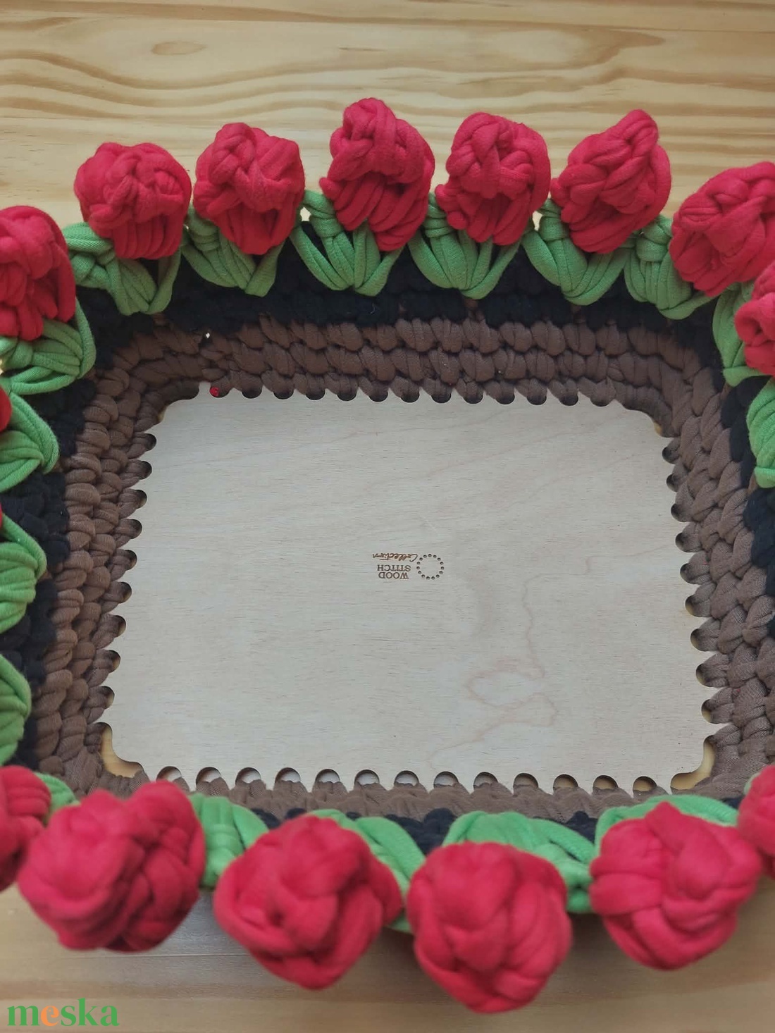 Horgolt tulipános kosár - otthon & életmód - dekoráció - asztal és polc dekoráció - dekorációs tál, tartó - Meska.hu