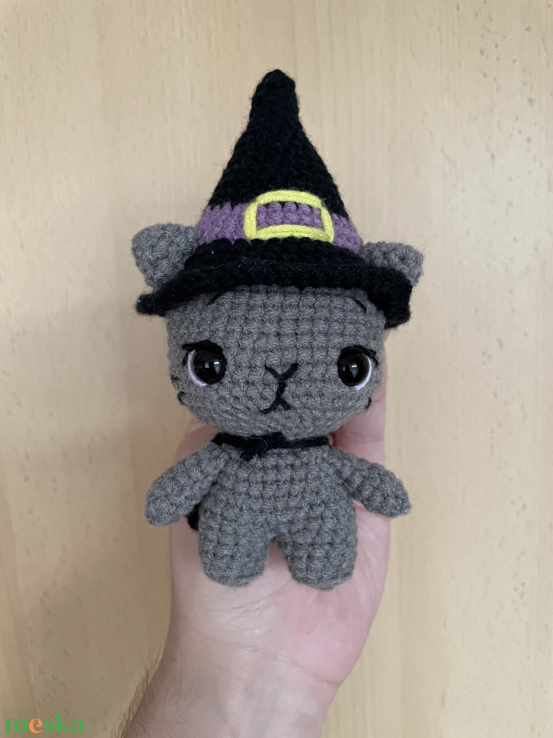 Horgolt Halloween cica boszorkány - otthon & életmód - dekoráció - halloween - halloweeni figurák - Meska.hu Horgolt Halloween cica boszorkány - otthon & életmód - dekoráció - halloween - halloweeni figurák - Meska.hu