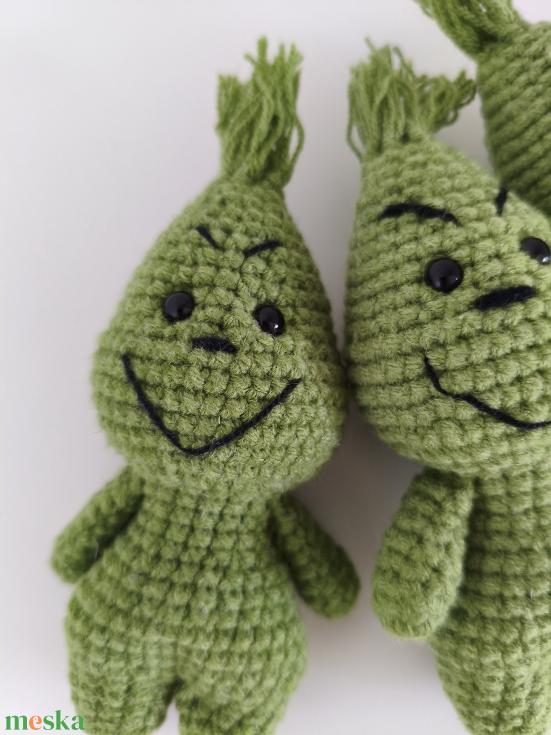 3db Horgolt Grinch - karácsony - karácsonyi lakásdekoráció - karácsonyi manók, figurák - Meska.hu