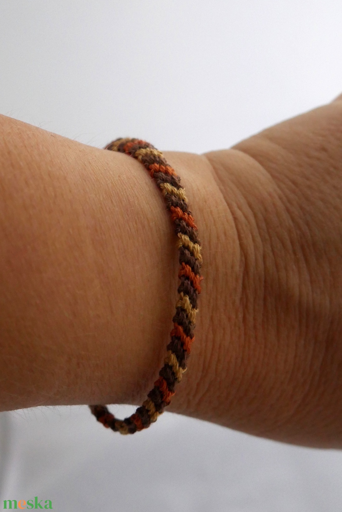 Csomózott karkötő - ékszer - karkötő - fonott karkötő - Meska.hu Csomózott karkötő - ékszer - karkötő - fonott karkötő - Meska.hu