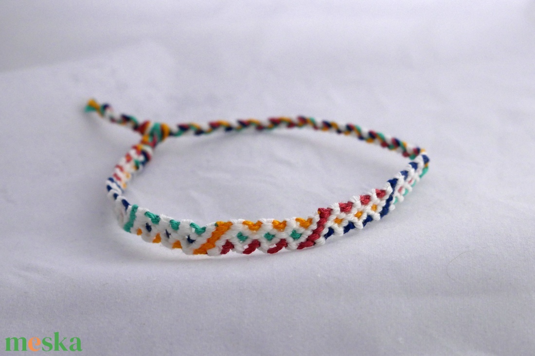 Csomózott karkötő - ékszer - karkötő - fonott karkötő - Meska.hu Csomózott karkötő - ékszer - karkötő - fonott karkötő - Meska.hu