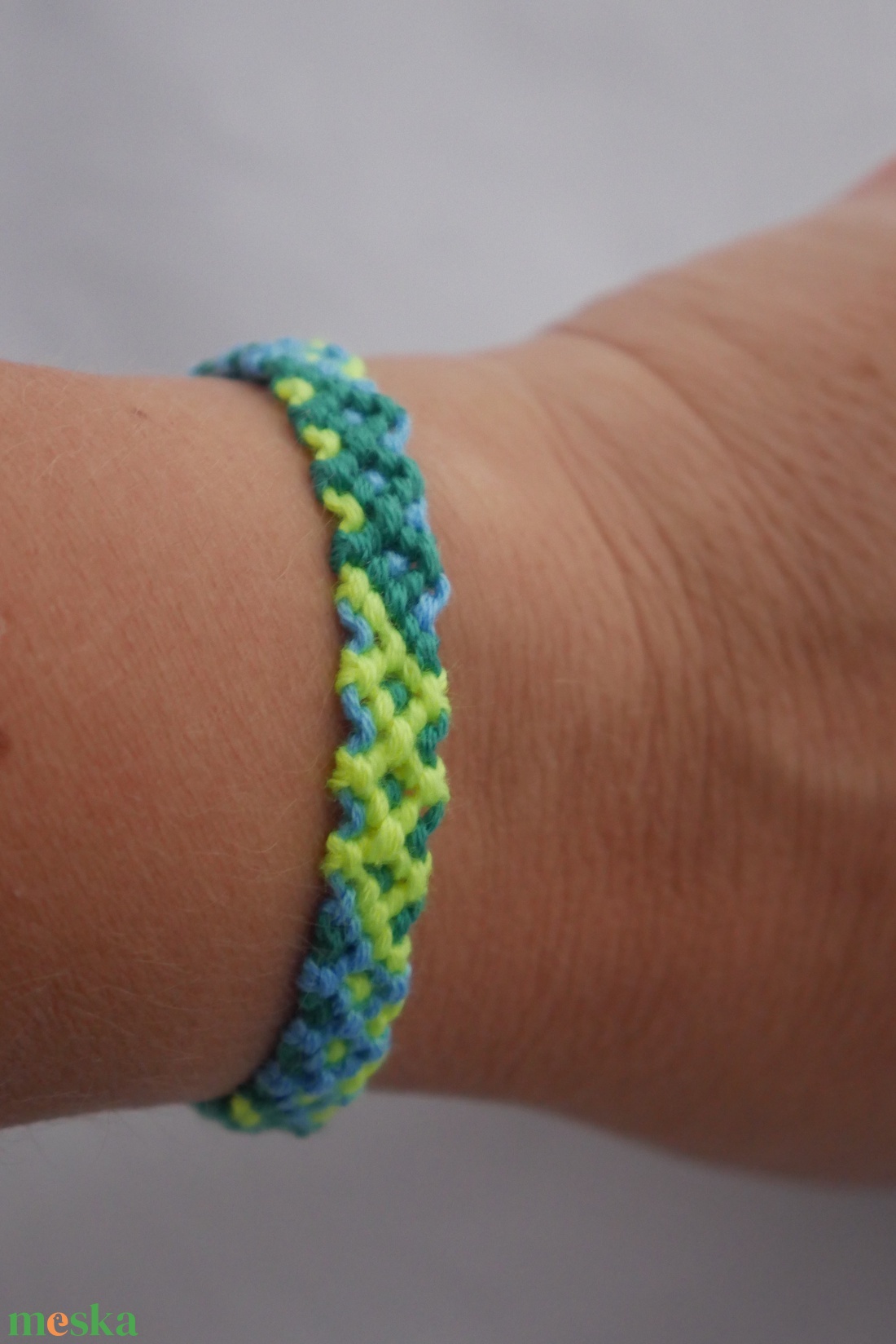 Csomózott karkötő - ékszer - karkötő - fonott karkötő - Meska.hu Csomózott karkötő - ékszer - karkötő - fonott karkötő - Meska.hu