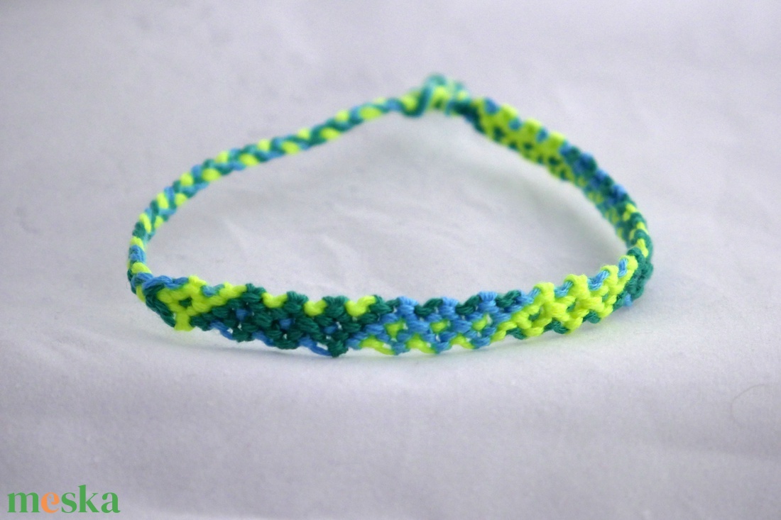 Csomózott karkötő - ékszer - karkötő - fonott karkötő - Meska.hu Csomózott karkötő - ékszer - karkötő - fonott karkötő - Meska.hu