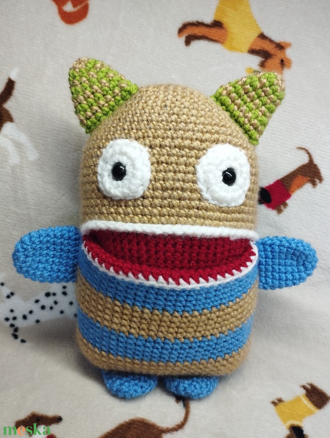 Horgolt szörnyecske - játék & sport - plüssállat & játékfigura - szörnyike - Meska.hu