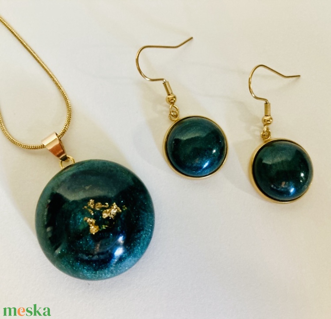 Sötétzöld egy kis arannyal - ékszer - ékszerszett - Meska.hu