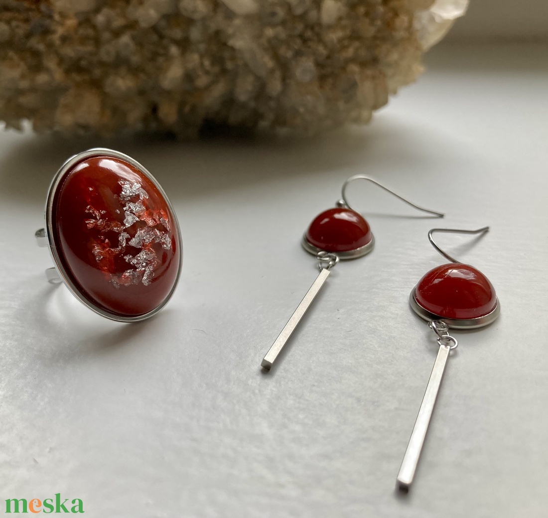 Bordó és ezüst szett lógós fülbevalóval - ékszer - ékszerszett - Meska.hu