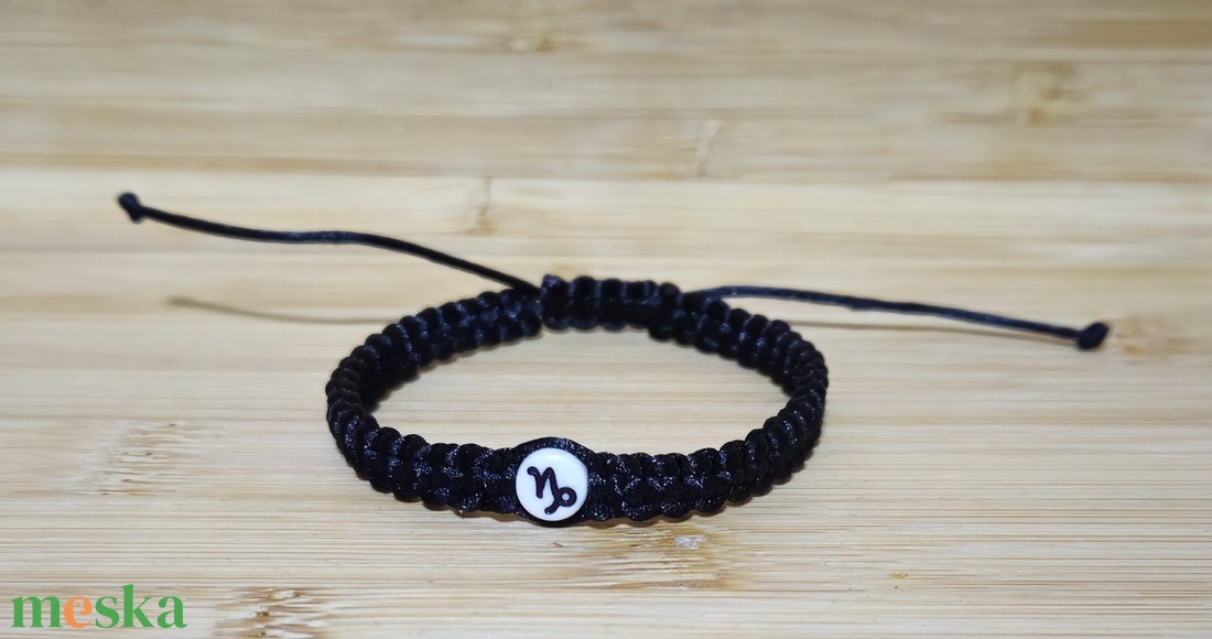 Bak  Horoszkópos Makramé Karkötő - ékszer - karkötő - fonott karkötő - Meska.hu