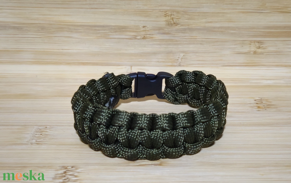 Stílusos paracord csatos karkötő -  - Meska.hu