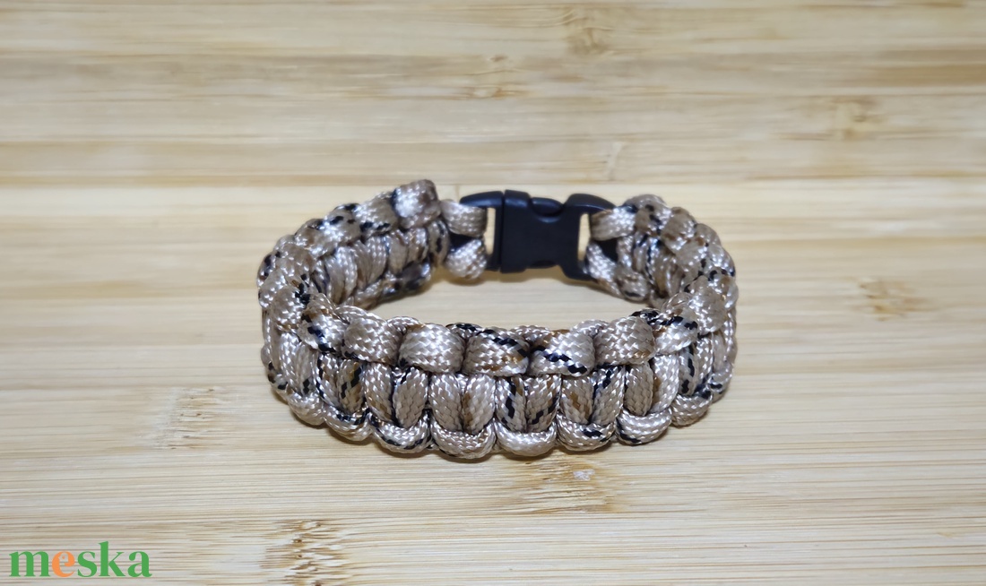 Stílusos paracord csatos karkötő -  - Meska.hu
