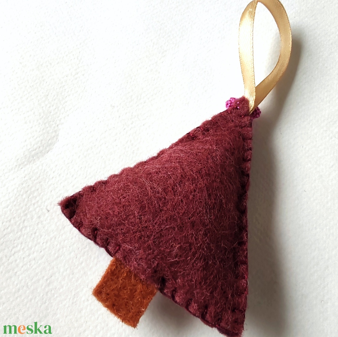 Gyapjúfilc karácsonyfadísz bordó-színes - karácsony - karácsonyi lakásdekoráció - karácsonyfadíszek - Meska.hu